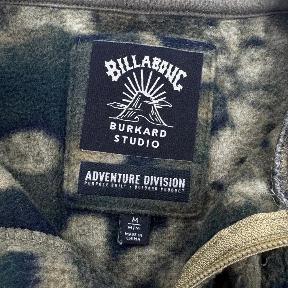 Billabong Adventure Division Fleece Mens M Green Camo Excellent Burkard Studio